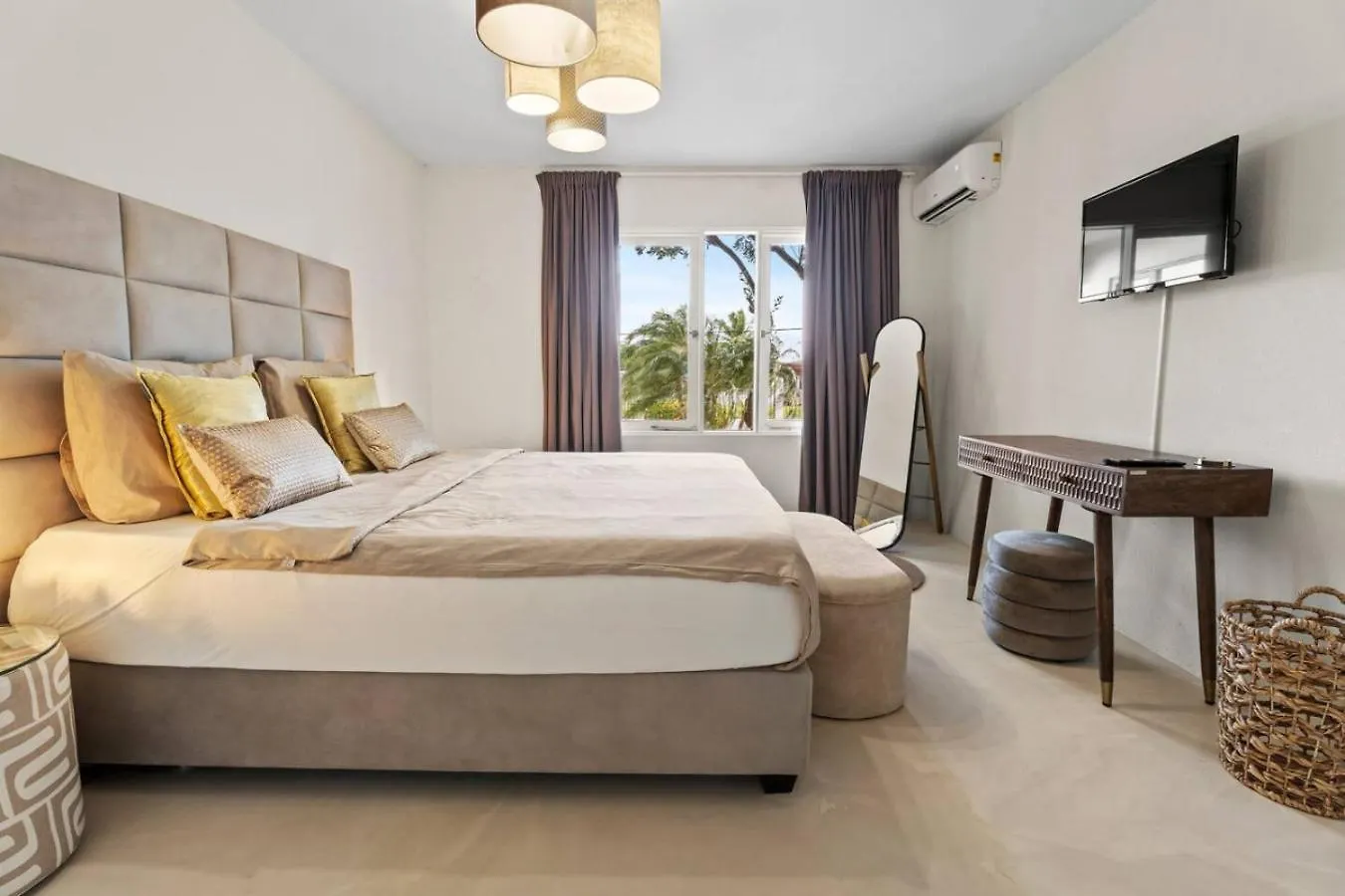 New - 6Br 4Ba Big Villa - Casibari Residence Santa Cruz